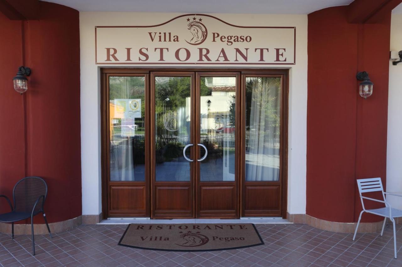 Hotel Ristorante Villa Pegaso San Pietro Infine Exteriör bild